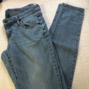 Light Wash Skinny Jeans